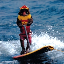 <strong>Momoko learned to water ski as a result of _______. </strong> A) operant conditioning B) classical conditioning C) aversive training D) positive punishment