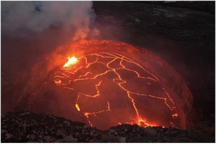 <strong>According to your text, which type of body would have looked similar to the photograph below in its early history? </strong> A) Earth B) the Sun C) Venus D) the Moon