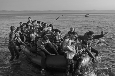 <strong>What key dynamic of globalization is characterized by the movement of people, not only between countries but also within the individual countries themselves? </strong> A) ease of transportation B) increasing nationalism C) increasing migration D) increased access to the Internet