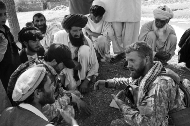 <strong>If the decision to bomb a particular village hinges on the knowledge of culture provided by an anthropologist, what kind of dilemma does the anthropologist face in deciding how much data to collect and report? </strong> A) ethical B) political C) humane D) academic