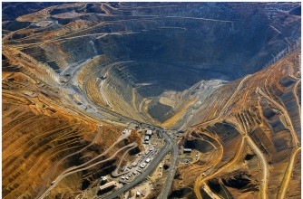 Infographic 26.4 From Infographic 26.4, list and explain which mining technique would be considered most dangerous to the miner.