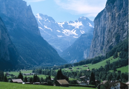 <strong>The glacial valley shown here was formed by ______. </strong> A)glacial deposition B)sea level rise C)climate change D)glacial erosion