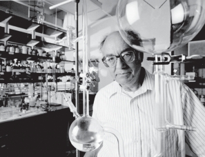 Describe the experiments of Harold Urey and Stanley Miller (shown in the image below)in understanding the origins of life.  <div style=padding-top: 35px> 
