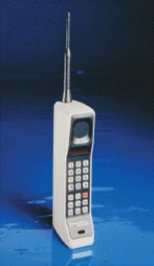 Source: Motorola Archives The accompanying figure shows a(n) 2G wireless device that transmits voice data only. _________________________