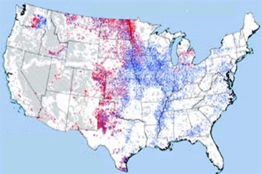 <strong>The red areas in the map below are places where </strong> A)soil erosion due to wind is a major problem. B)soil erosion due to water is a major problem. C)soil is being formed faster than it is being eroded away. D)salinization is leaving the soil ineffective for agriculture.