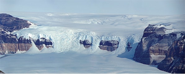 <strong>The steep cliff in the foreground of the photograph below is called a(n) </strong> A)tarn. B)icefall. C)col. D)nunatak.