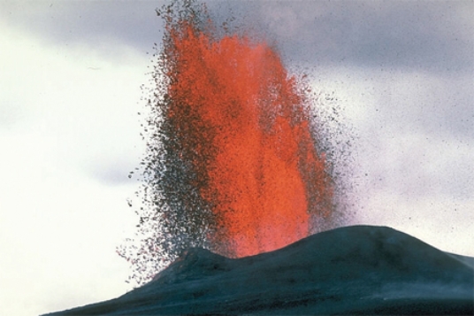 <strong>Which of the following is NOT a major controlling factor on volcanic eruption style? </strong> A)age of volcano B)chemistry of the magma C)magma volatile content