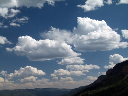 <strong>These low level clouds are composed of water droplets and indicate slightly unstable conditions  </strong> A)cumulonimbus. B)cirrocumulus. C)cumulus. D)altocumulus. <div style=padding-top: 35px> 