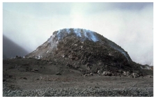 <strong>This relatively small volcanic feature consists of solidified lava and some volcanic ash.What kind of volcano is it? </strong> A)scoria cone B)shield volcano C)composite volcano D)caldera E)none of these