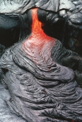 <strong>What type of volcanic eruption is probably shown in this photograph? </strong> A) pyroclastic flow B) fire fountain C) basaltic lava flow D) felsic lava flow E) caldera eruption