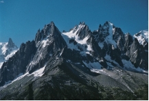 <strong>What are these sharp, glacially carved ridges?  </strong> A) cirque B) arête C) hogback D) razorback E) flatiron <div style=padding-top: 35px> 