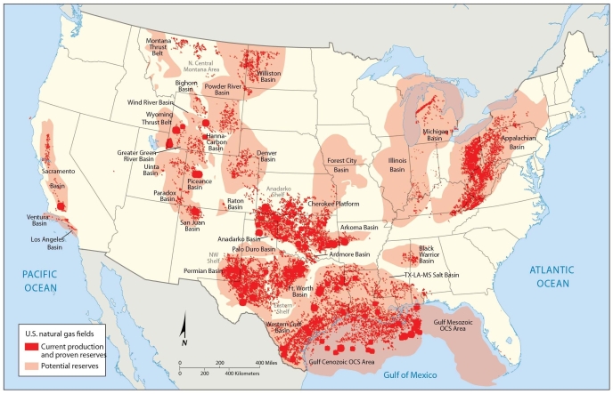 <strong> The maps of U.S. natural gas fields in this chapter show that the United States has</strong> A) few natural gas fields in Texas and Ohio. B) the greatest concentration of gas fields in Illinois and Wisconsin. C) a greater concentration of natural gas fields in the north. D) a high concentration of natural gas fields in the Gulf of Mexico. E) the lowest number of natural gas fields in Oklahoma and Texas.