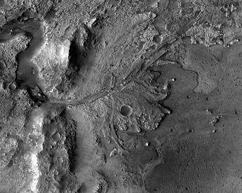 <strong>The following image is evidence supporting ________ on Mars.  </strong> A) life B) past water C) tectonic processes D) current water E) volcanic flow <div style=padding-top: 35px> 