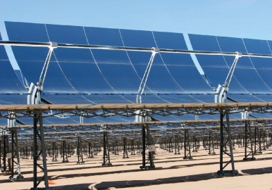 <strong> The technology in this photograph is used to capture the renewable energy of</strong> A)nuclear fuel. B)the sun. C)the wind. D)precipitation.