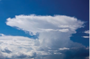 <strong>What is the name given to the windblown top of the thunderstorm in the following picture? </strong> A) squall line B) gust front C) anvil D) occluded front E) eye