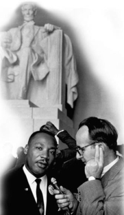 -As can be seen in this photograph, what was significant about the setting in which speakers gave their speeches to the crowds at the March on Washington?