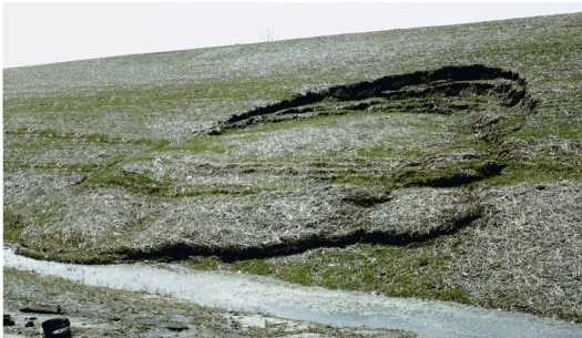 <strong> Identify the mass-wasting event in this image.</strong> A)Slide B)Lahar C)Mudflow D)Earthflow