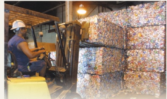 <strong>A typical aluminum can contains what percentage of recycled aluminum? </strong> A)1% B)10% C)20% D)40% E)80%