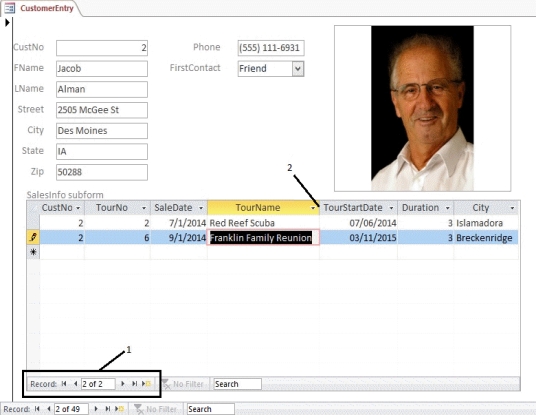 -In the accompanying figure, the subform is shown in which layout?