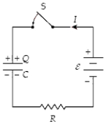 <strong>At t = 0 the switch S is closed with the capacitor uncharged. If C = 50 μF, ε = 20 V, and R = 4.0 kΩ, what is the charge on the capacitor when I = 2.0 mA? </strong> A)360 μC B)480 μC C)240 μC D)600 μC E)400 μC