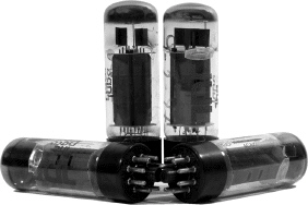 <strong> A(n)____, shown in the figure above, is an electronic device that controls the flow of electrons in a vacuum.</strong> A)transistor B)chip C)vacuum tube D)circuit