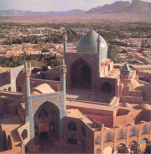 <strong>​   The Royal Mosque of Isfahan has which feature?</strong> A)A rose window B)A richly embellished interior that contrasts the simpler exterior C)A Doric colonnade D)A central organization symbolizing the cosmos <div style=padding-top: 35px> 